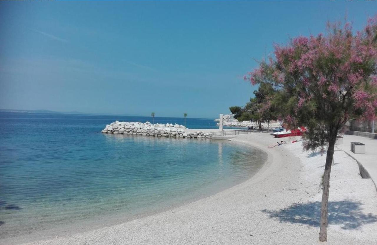 Apartments 20 Meters From The Beach เยเซนิเซ ภายนอก รูปภาพ