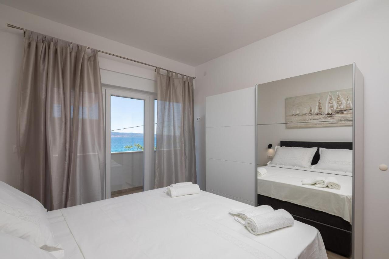 Apartments 20 Meters From The Beach เยเซนิเซ ห้อง รูปภาพ